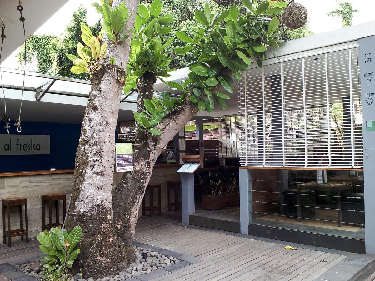 Javacove Beach Hotel Batukaras Exterior photo